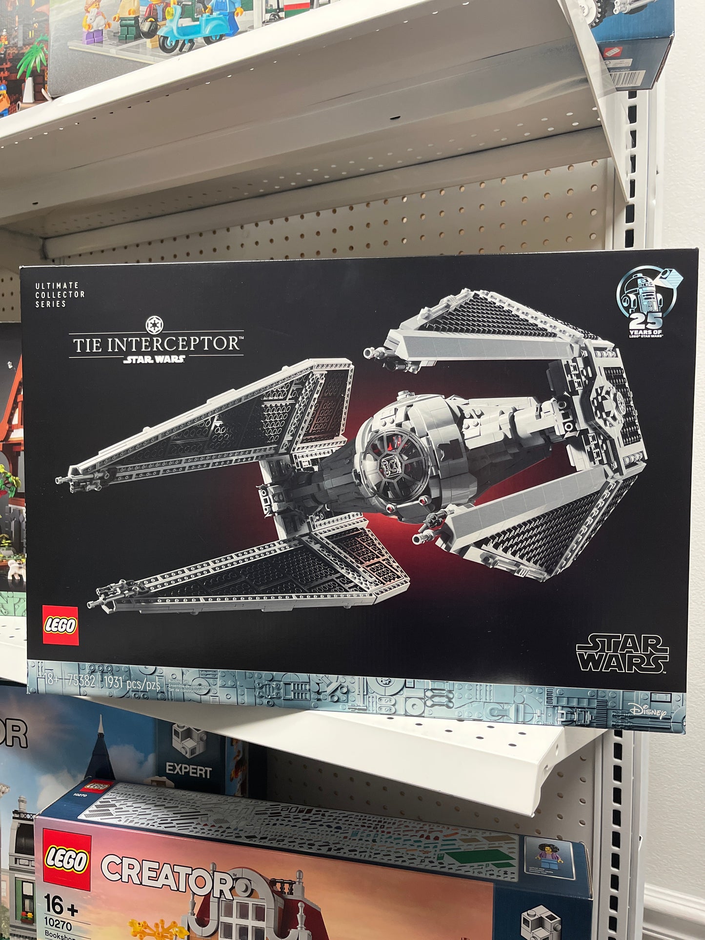 75382 UCS TIE Interceptor