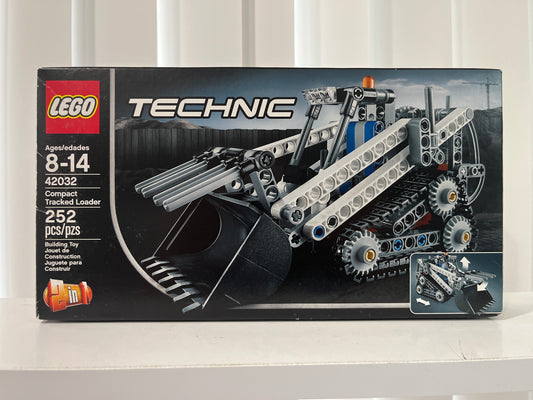 42032 Compact Tracked Loader