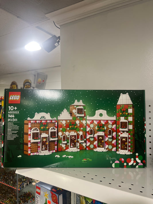 4002023 2023 Employee Exclusive: Gingerbread House