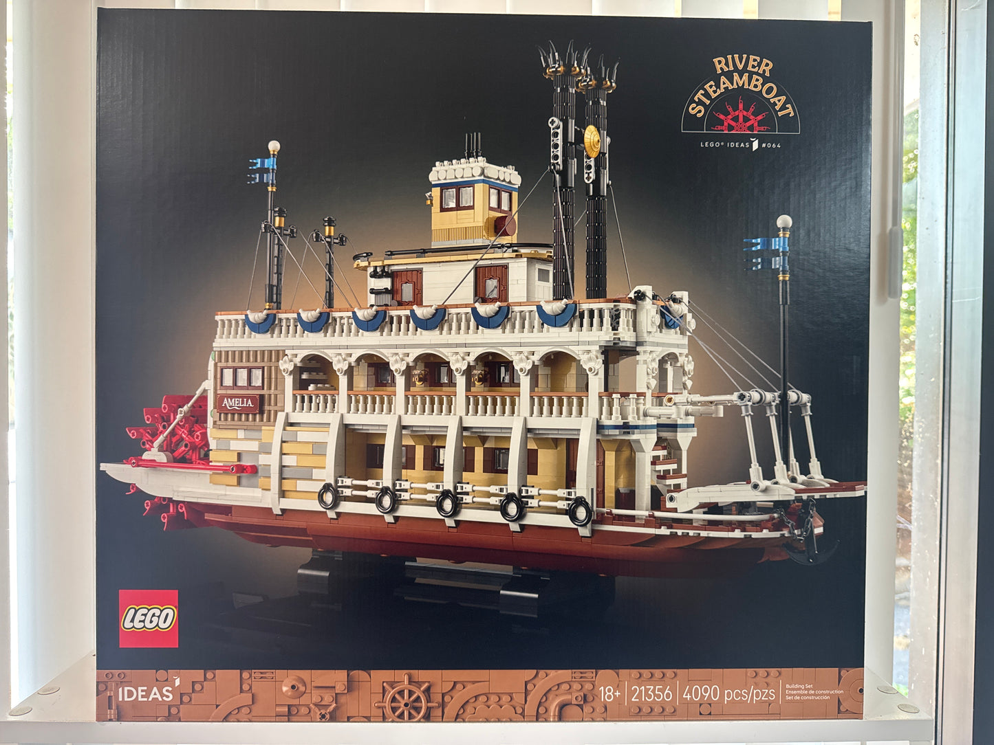 21356 River Steamboat
