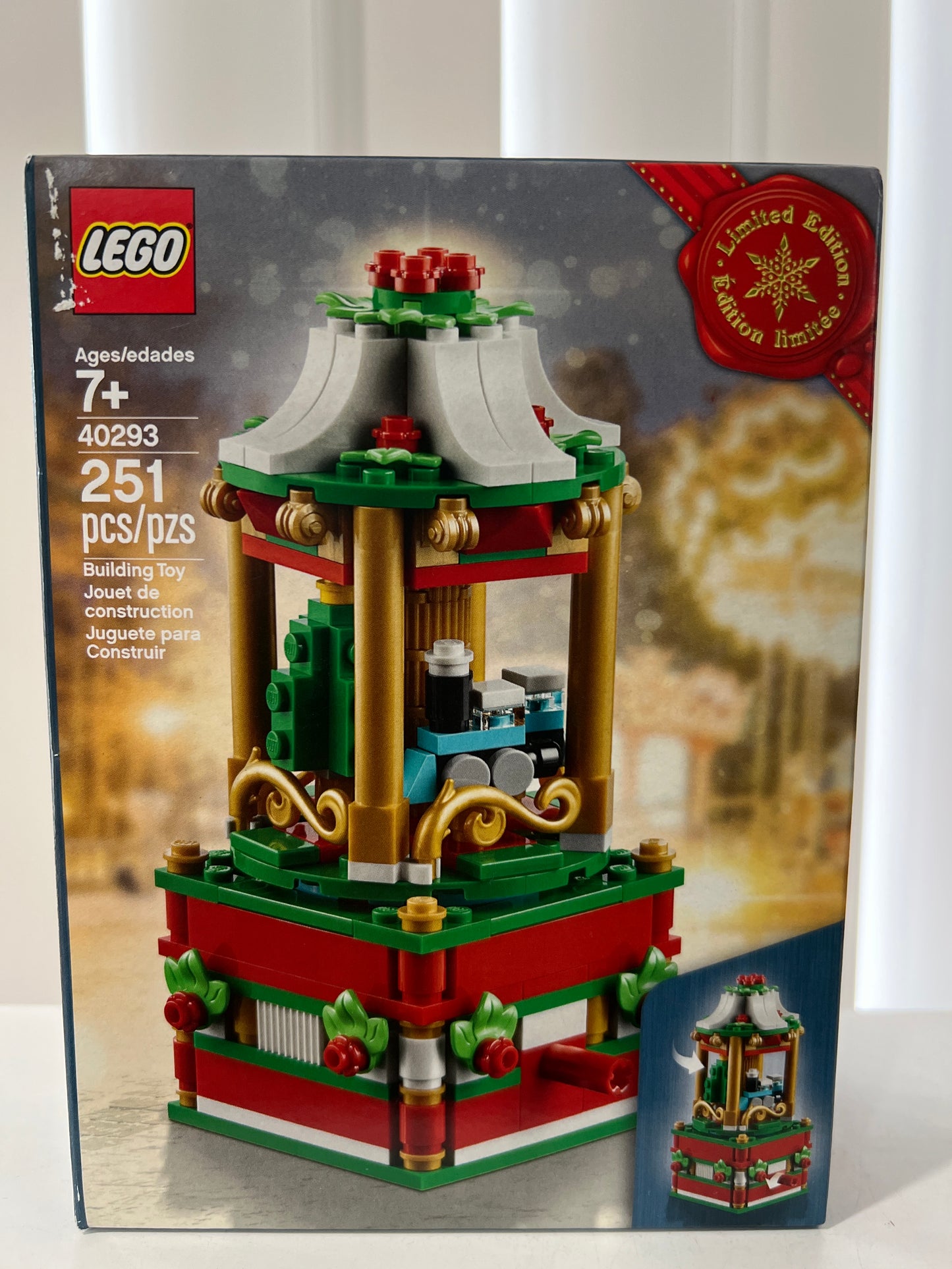 40293 Christmas Carousel