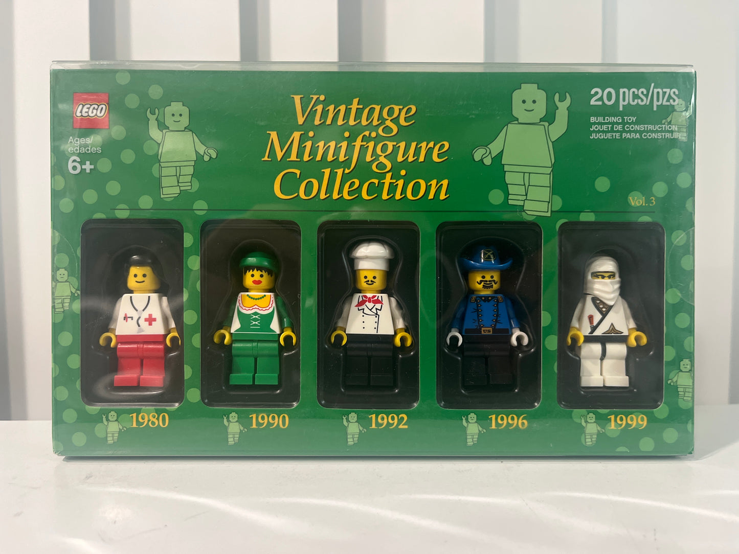 5000439 Vintage Minifigure Collection Vol. 3 {2012 Edition}