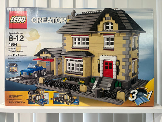 4954 Model Town House