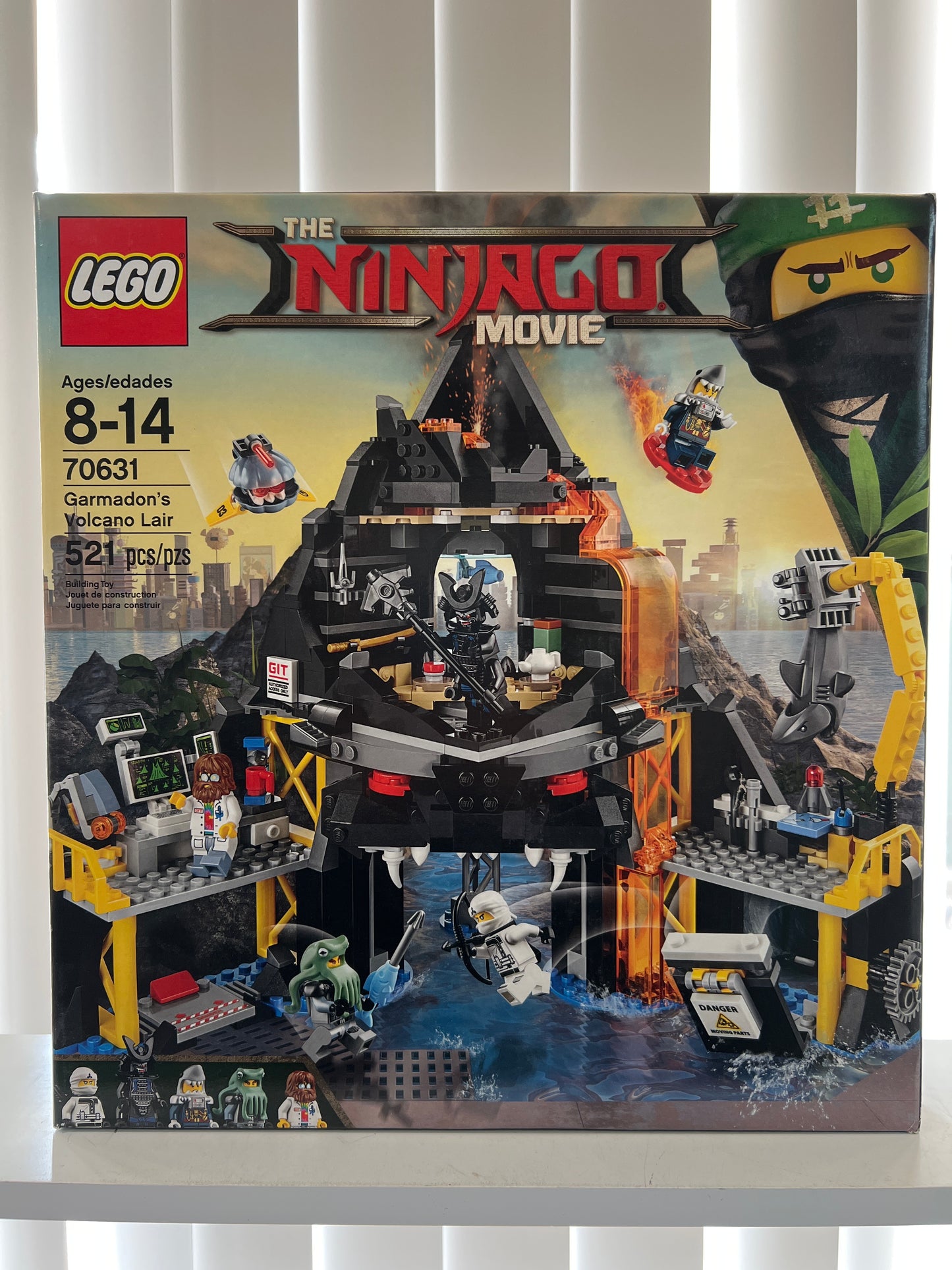 70631 Garmadon's Volcano Lair