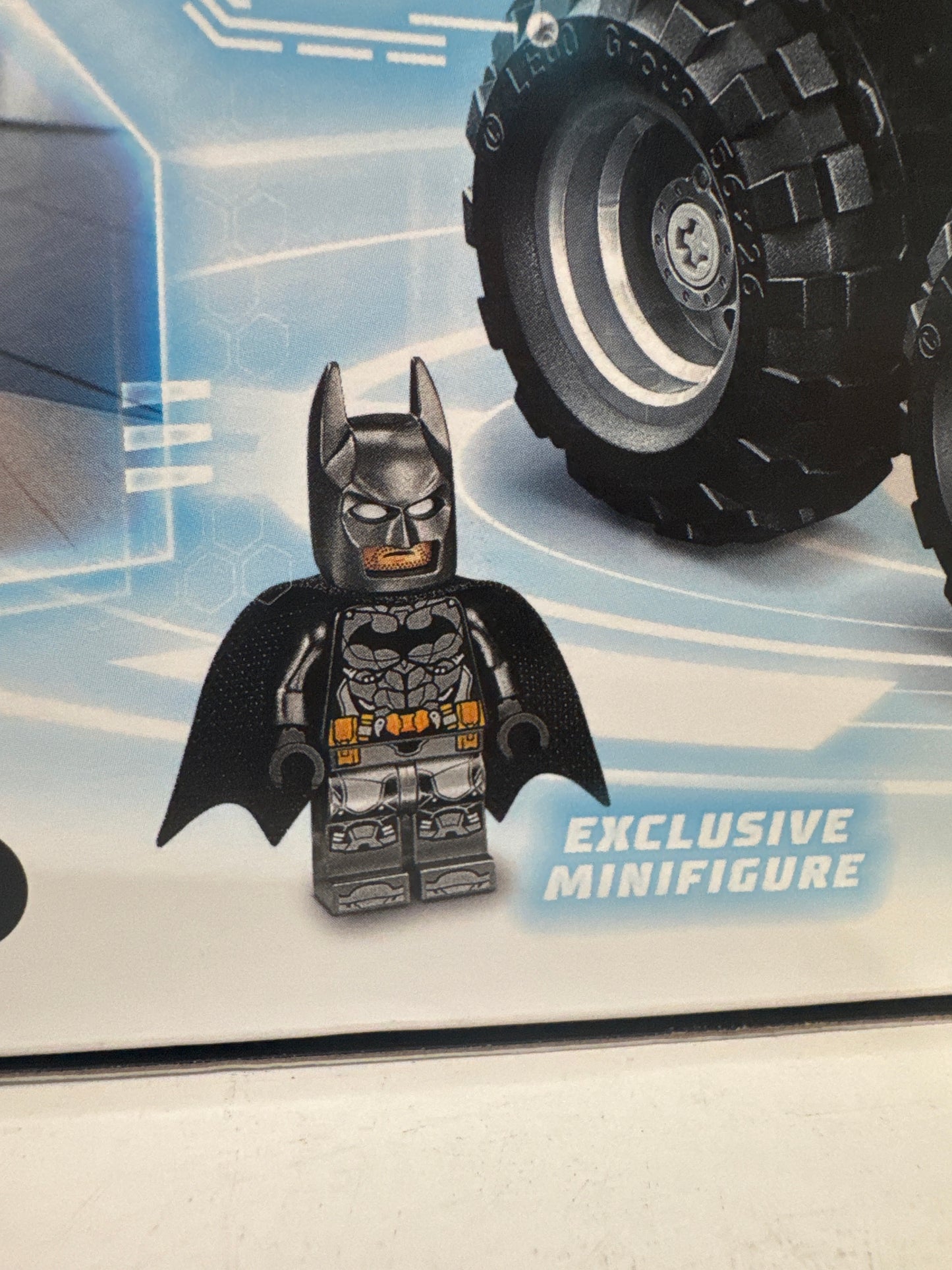 76112 
App-Controlled Batmobile