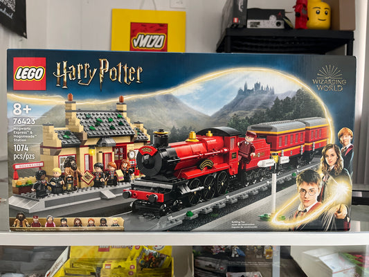 76423 Hogwarts Express & Hogsmeade Station