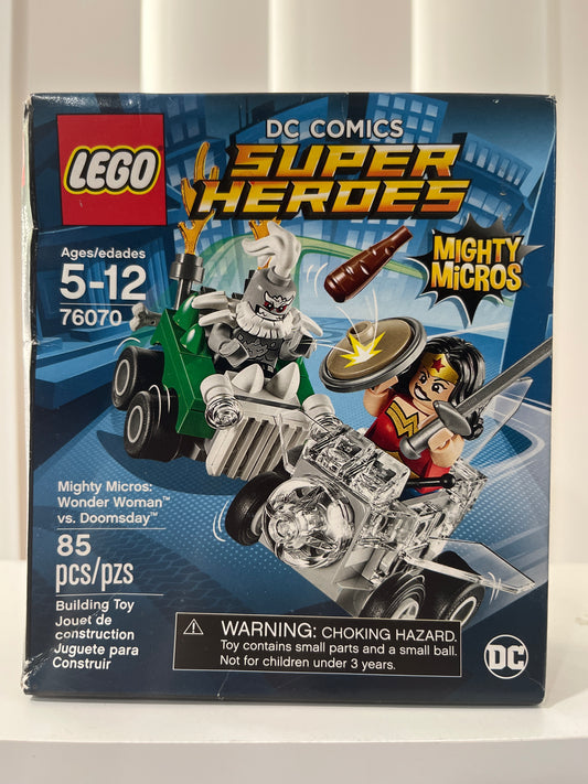 76070 Mighty Micros Wonder Woman vs Doomsday