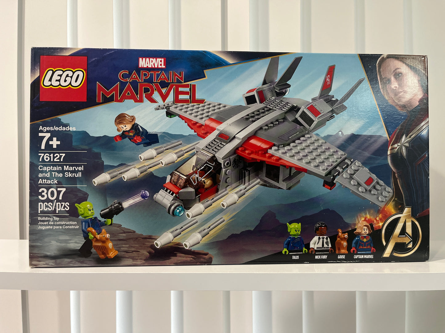 76127 Captain Marvel and the Skrull Attack