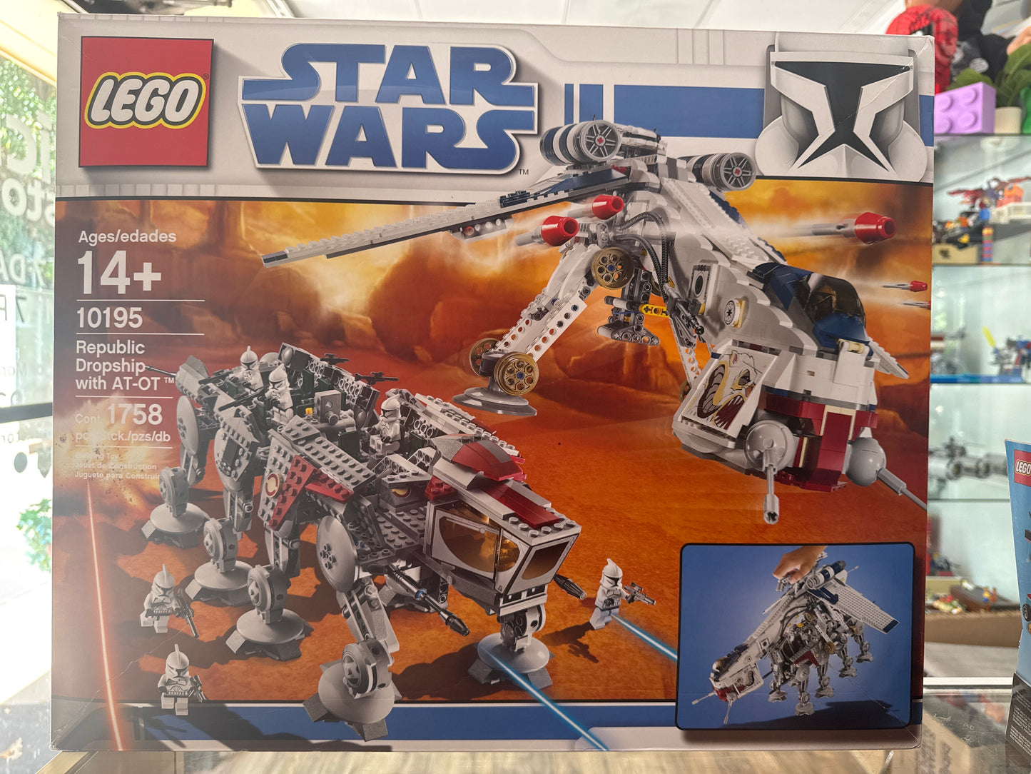 10195 Republic Dropship with AT-OT