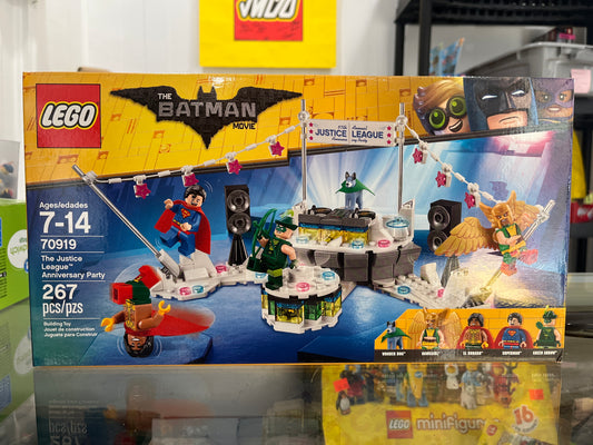 70919 The Justice League Anniversary Party