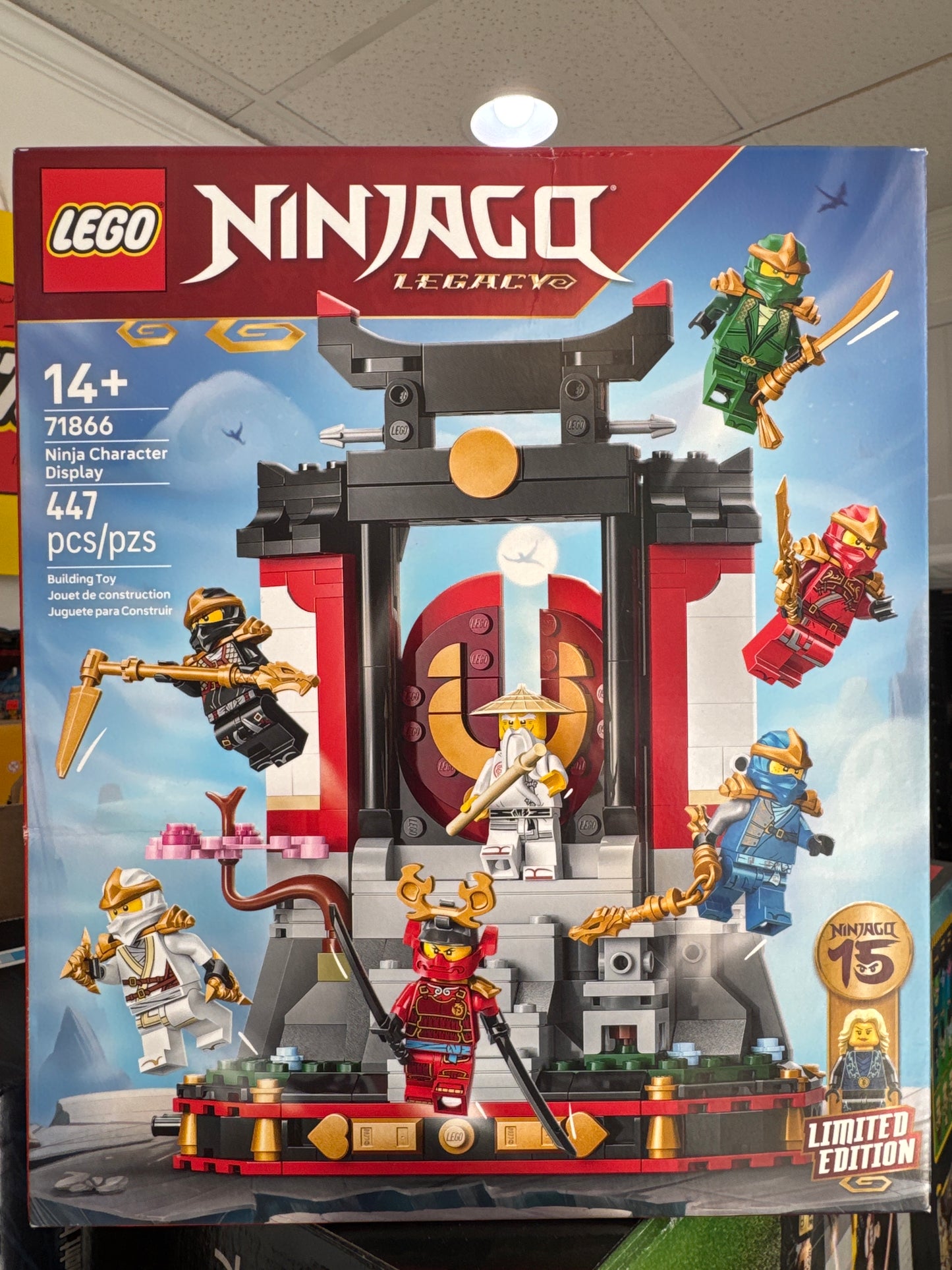 71866 Ninja Character Display