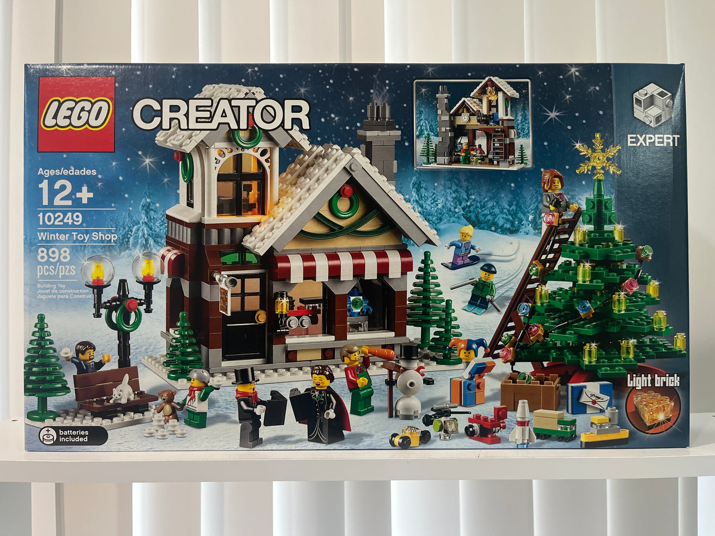 10249 Winter Toy Shop