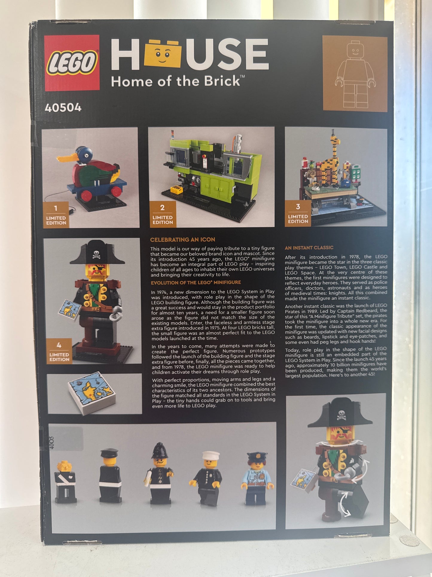 40504 A Minifigure Tribute