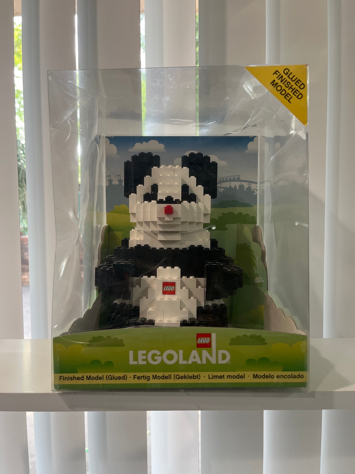 4260550 - Sitting Panda Model (Glued)
