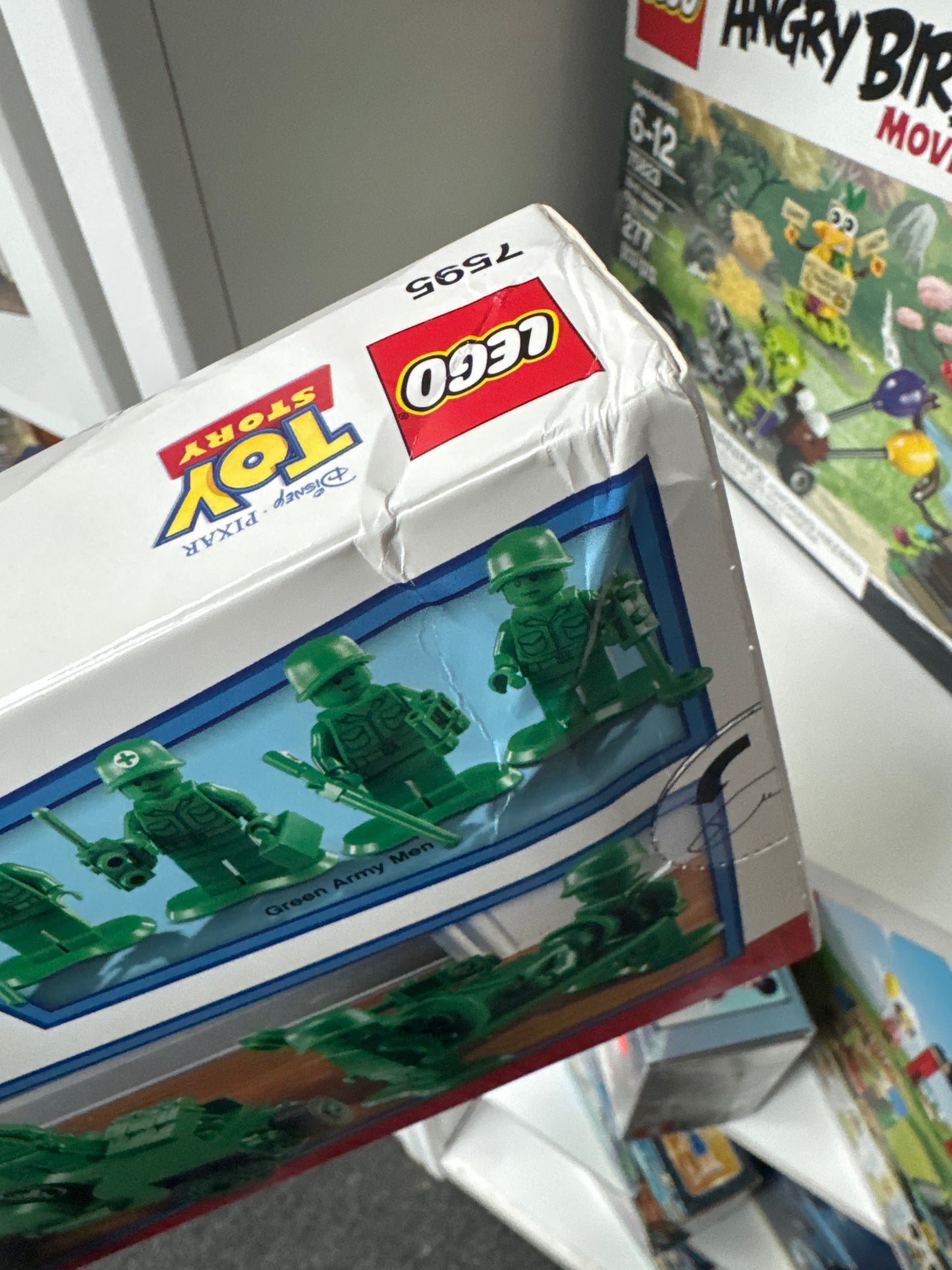 7595 Army Men on Patrol ( damaged box)