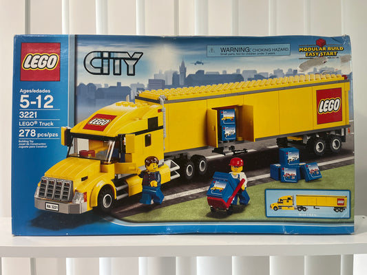 3221 LEGO Truck