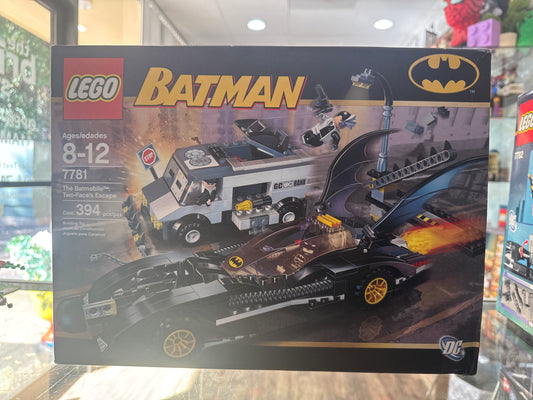7781 The Batmobile Two-Face Escape