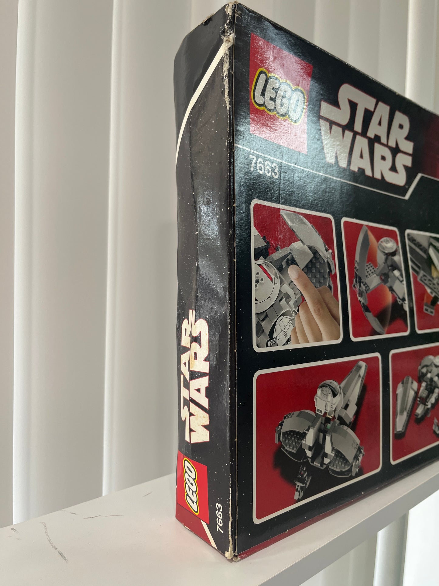 7663 Sith Infiltrator (Damaged box)