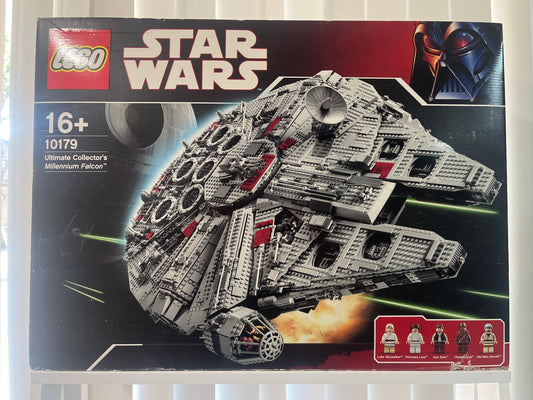 10179 Ultimate Collector’s Millennium Falcon