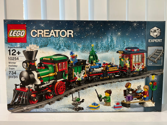 10254 Winter Holiday Train