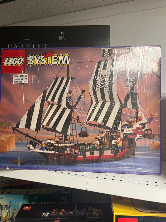 6286 Skull's Eye Schooner