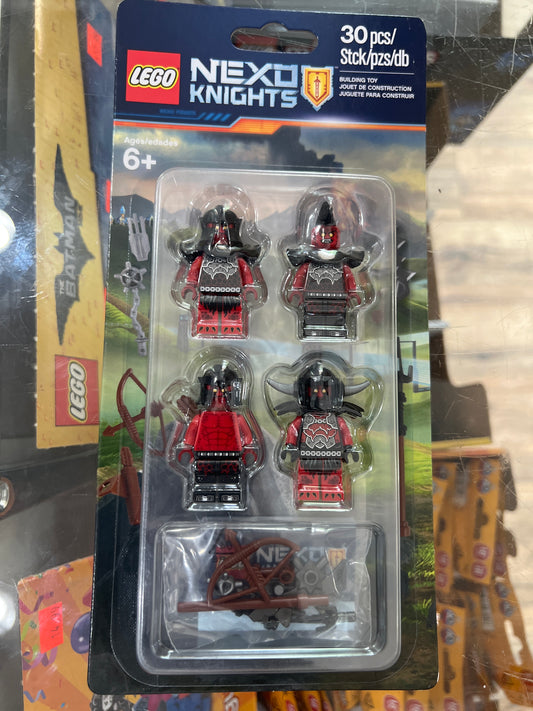 853516 Monsters Army blister pack