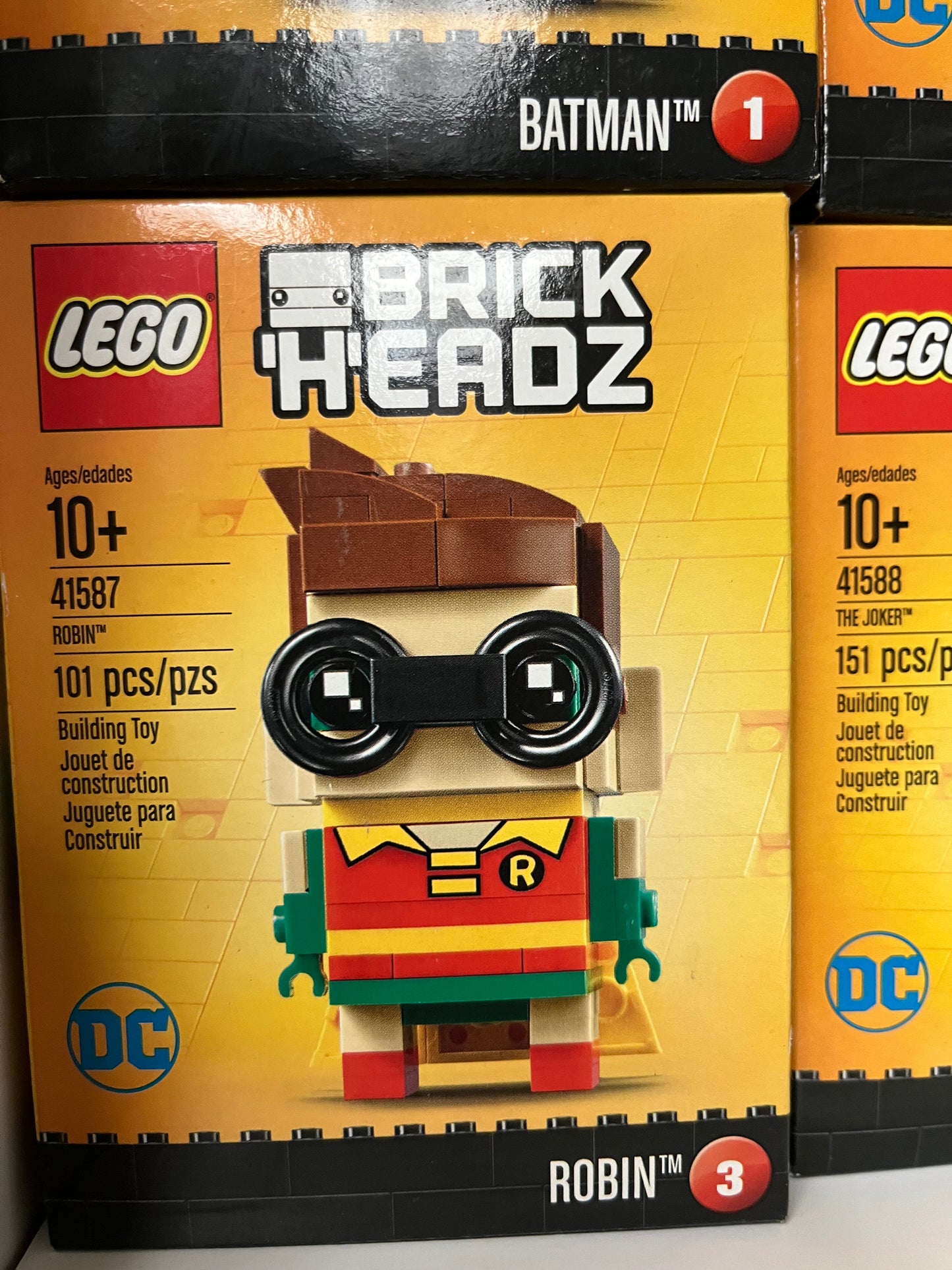 41587 Robin