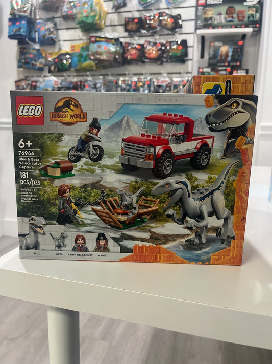 76946 Blue & Beta Velociraptor Capture