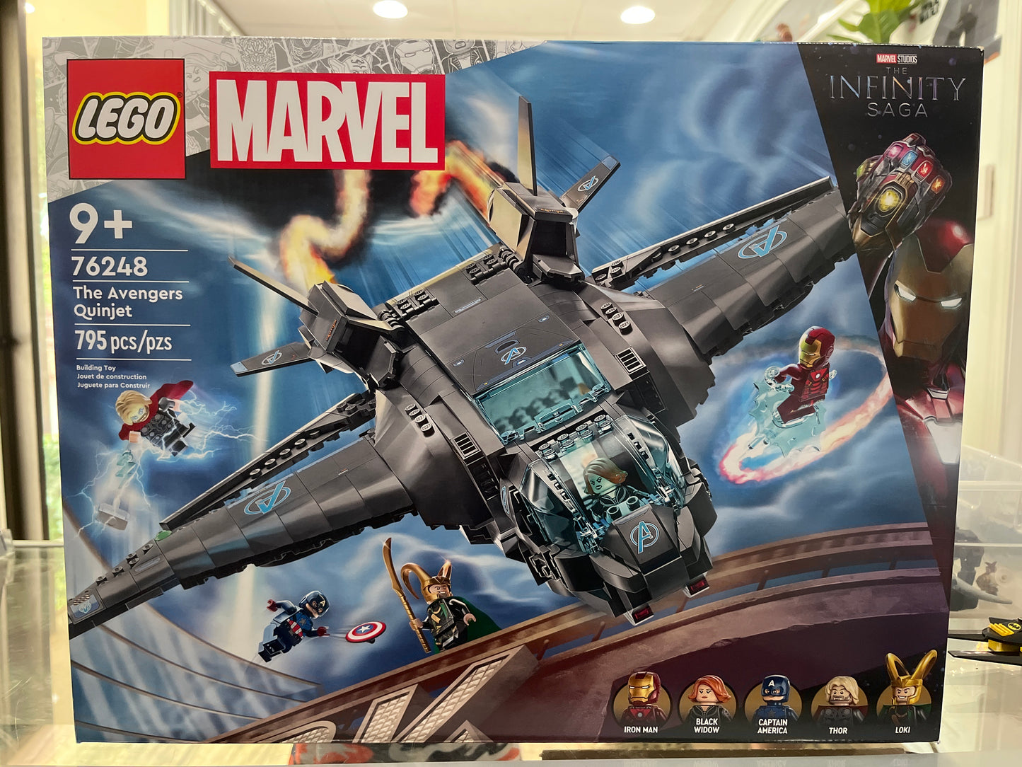 76248 The Avengers Quinjet