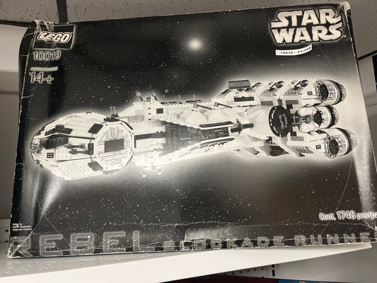 10019 Rebel Blockade Runner - UCS